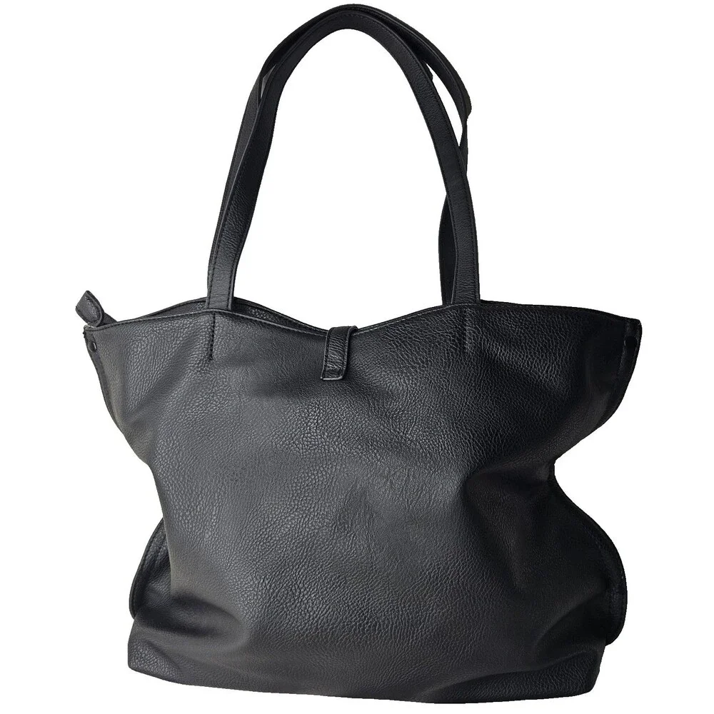 Darcy Marks Of London Large Shoulder Bag, Black, With Chain Closure Detail - Picture 3 of 8